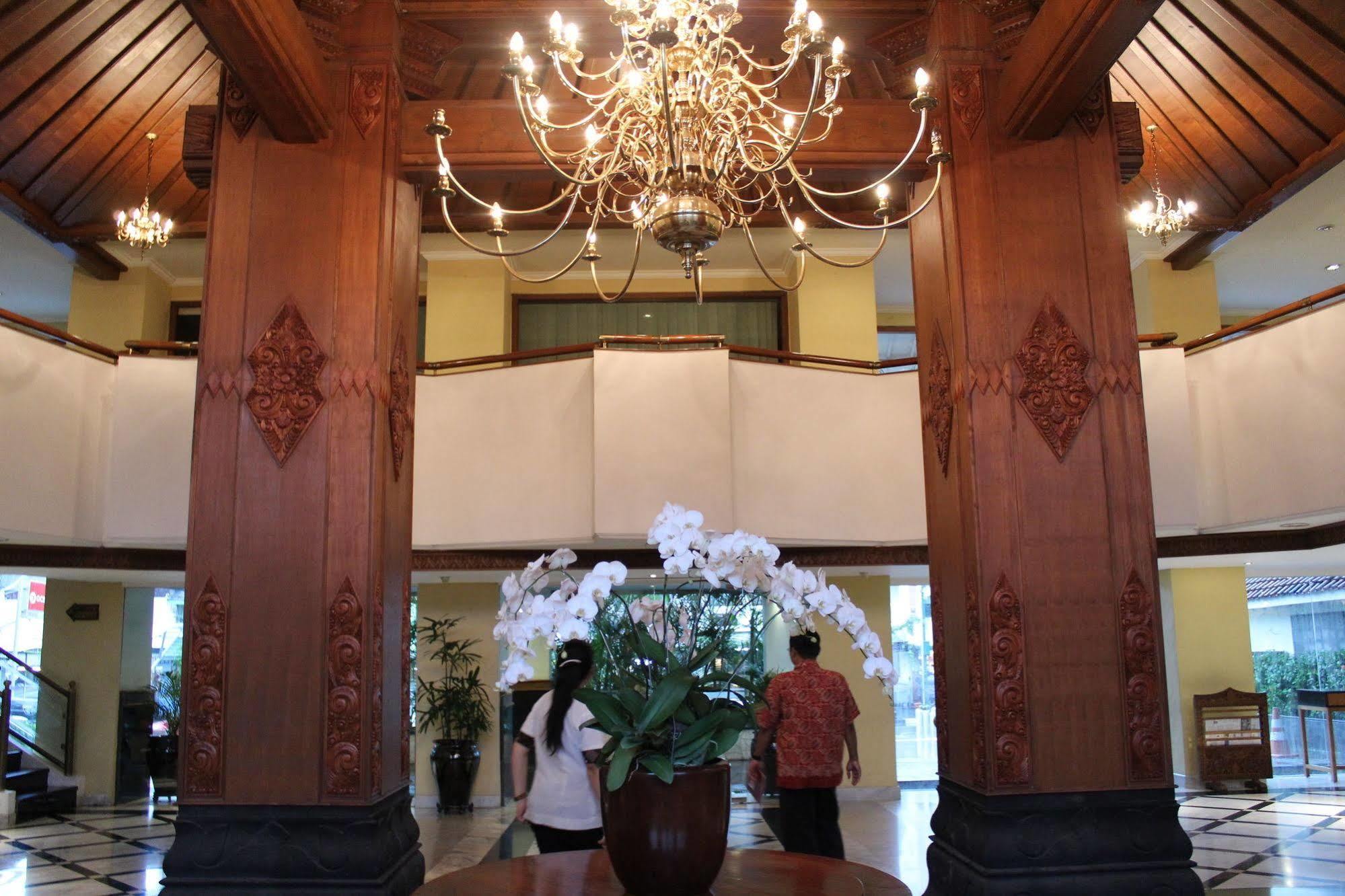 Hotel Mutiara Malioboro Yogyakarta Eksteriør bilde